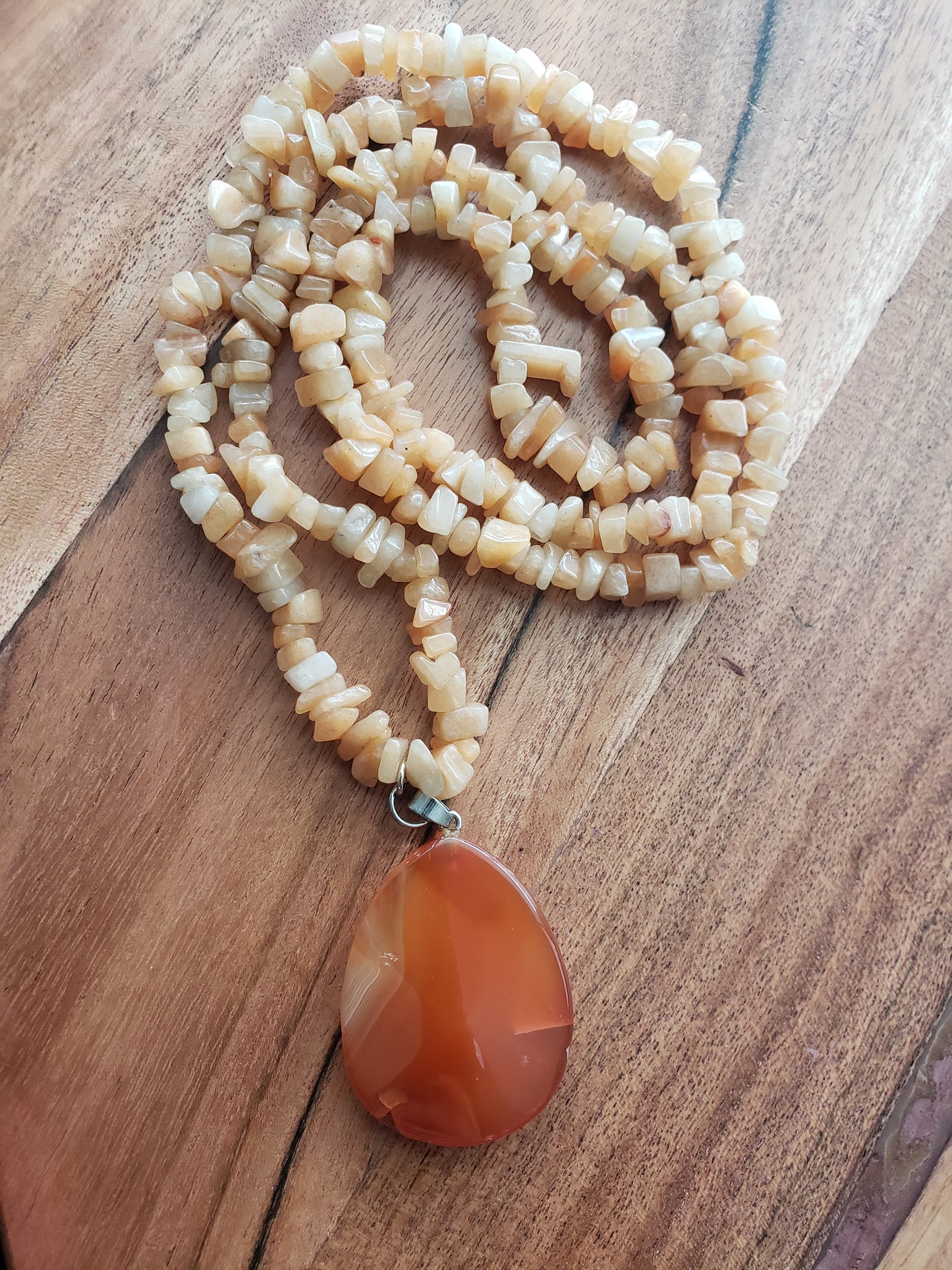 Carnelian Chips and Teardrop Pendant Necklace